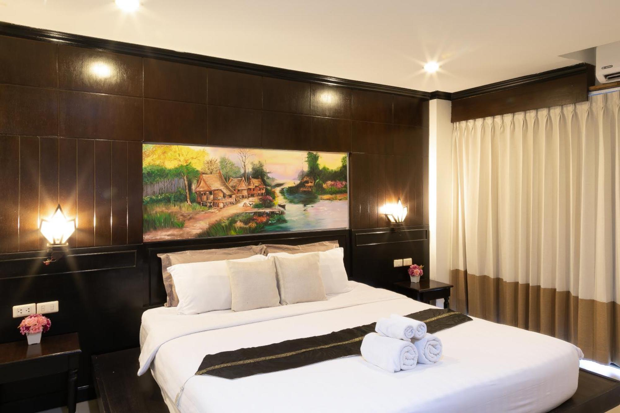 Best Venue Hotel Patong Exterior photo